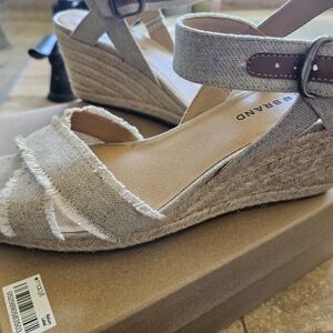 Lucky Brand Tan Wedge Sandals